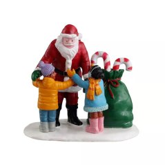 Lemax 32211 Santa Gets A Hug