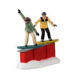 Figúrky Lemax 32224 Snowboardisti